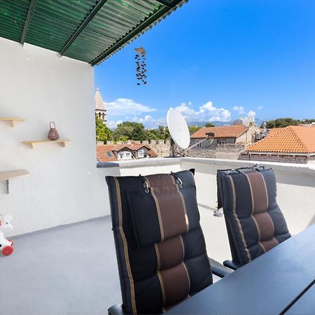 Luxury Dante Apartment With Terrace Split Exterior foto