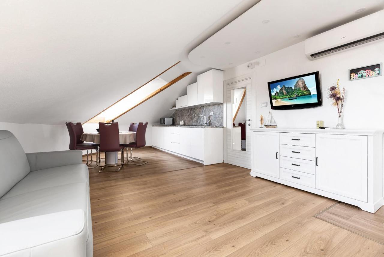 Luxury Dante Apartment With Terrace Split Exterior foto